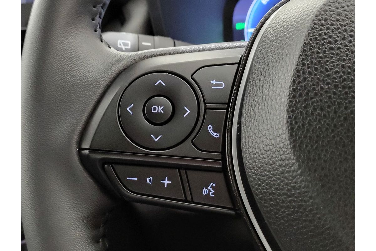 2024 Toyota RAV4 XSE AXAH52R