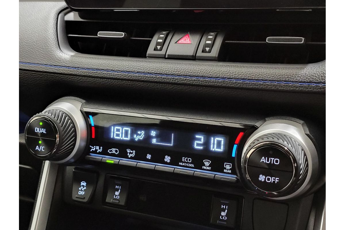 2024 Toyota RAV4 XSE AXAH52R