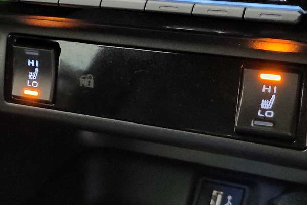 2024 Toyota RAV4 XSE AXAH52R