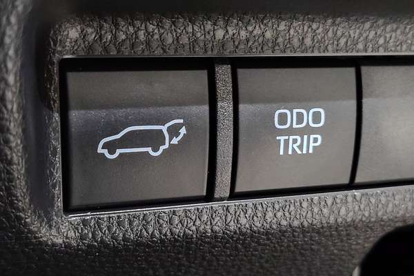 2024 Toyota RAV4 XSE AXAH52R