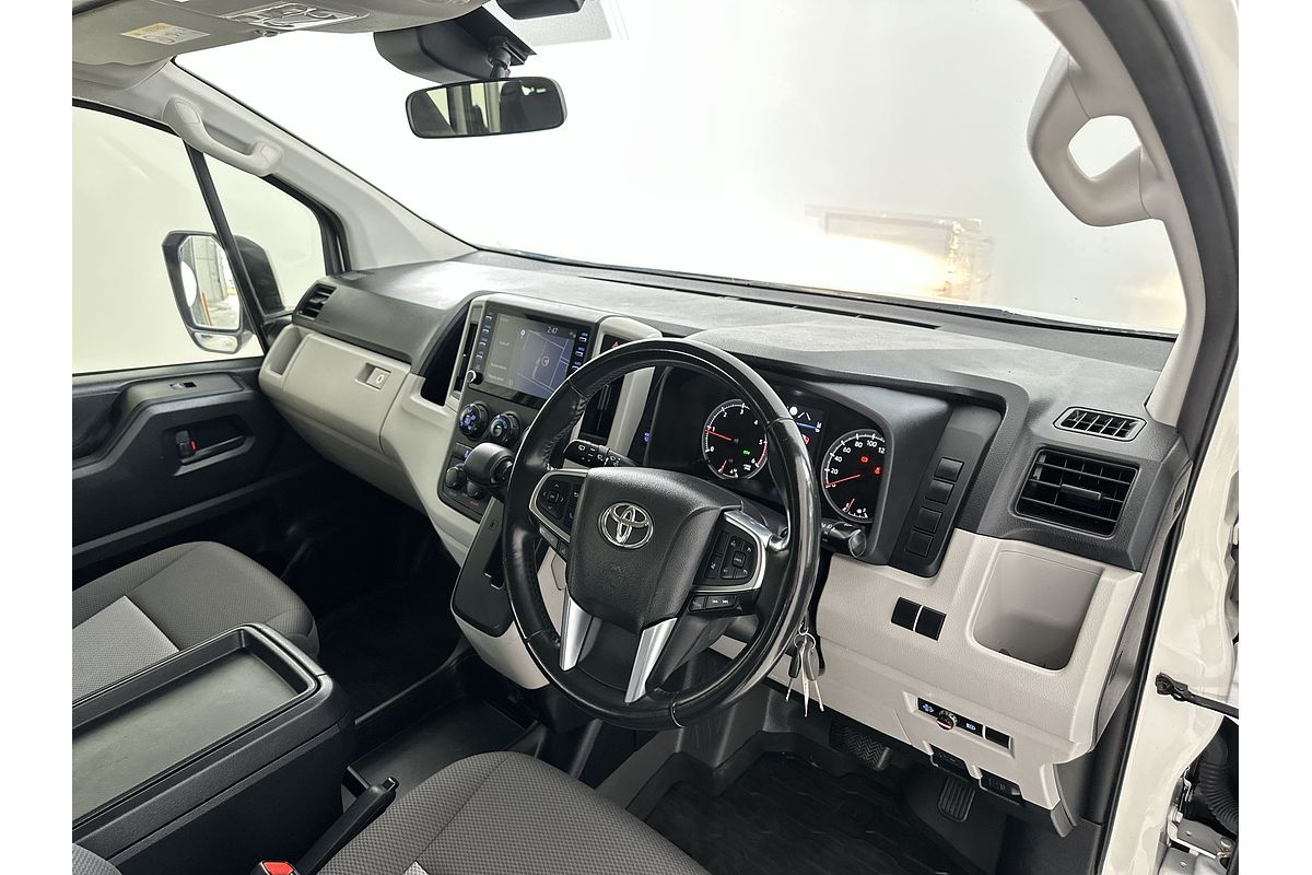 2022 Toyota Hiace Commuter GDH322R ELWB High Roof