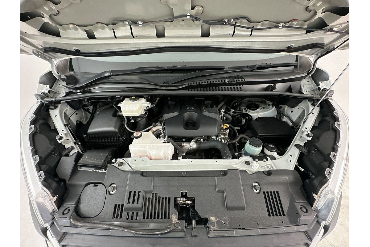 2022 Toyota Hiace Commuter GDH322R ELWB High Roof