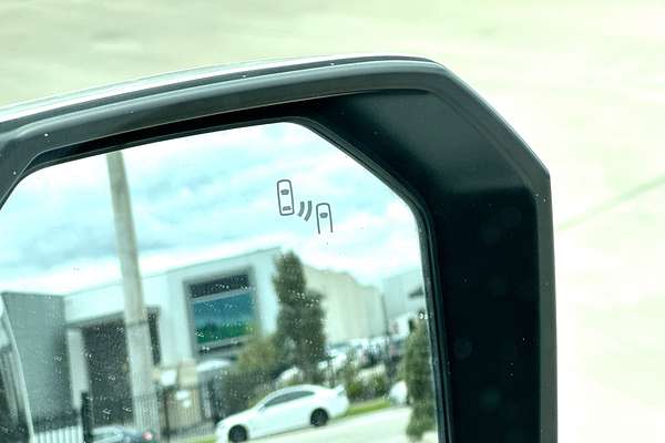 2022 Toyota Hiace Commuter GDH322R ELWB High Roof