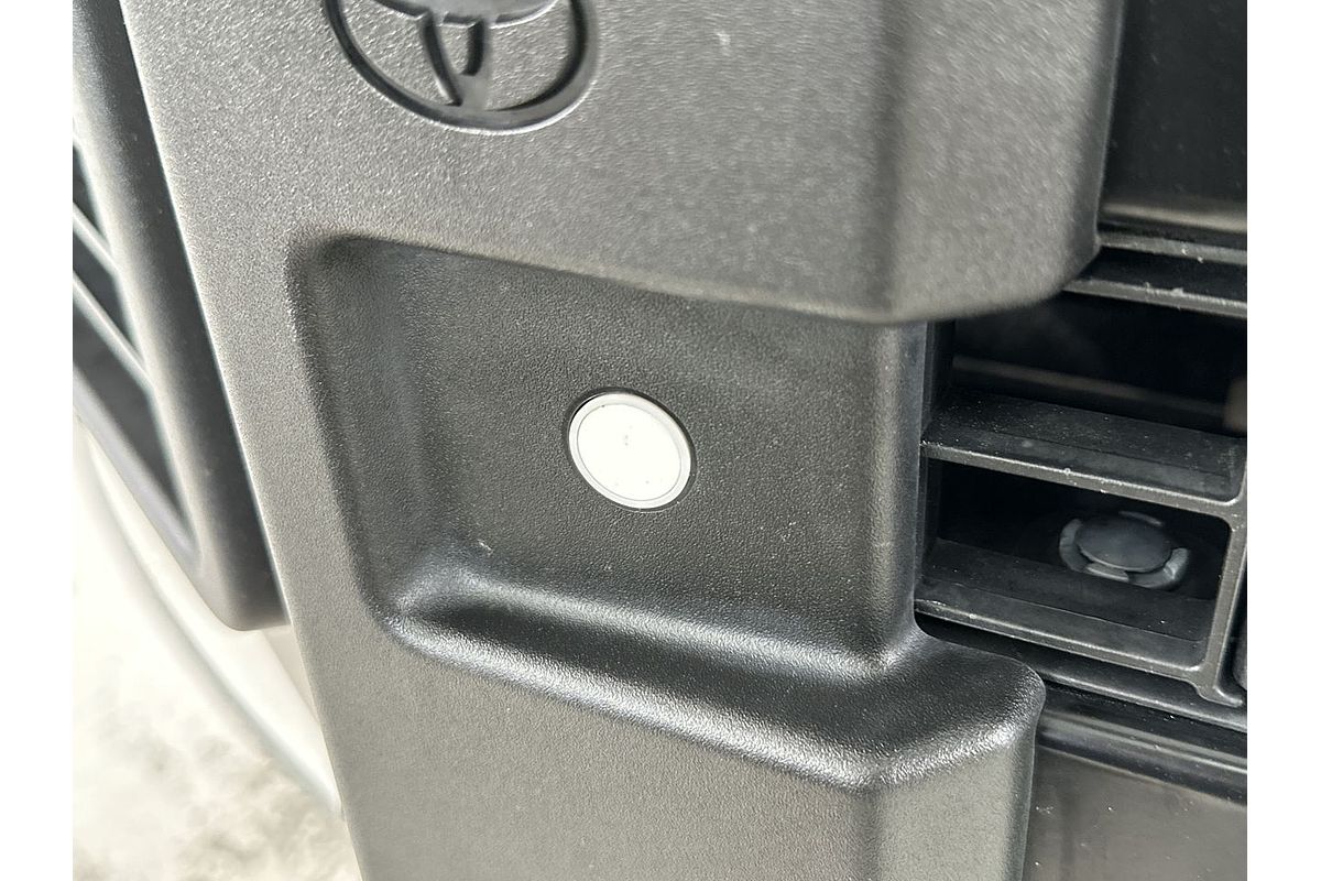 2023 Toyota Landcruiser GXL FJA300R