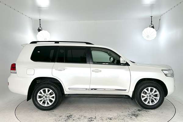 2019 Toyota Landcruiser Sahara VDJ200R