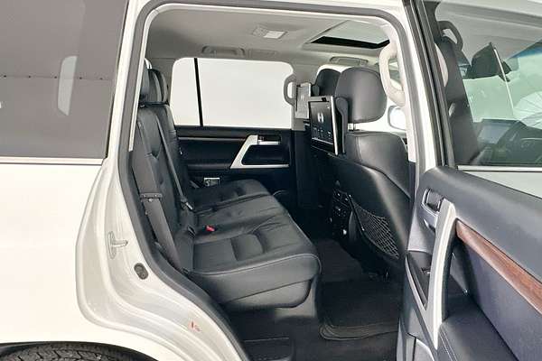 2019 Toyota Landcruiser Sahara VDJ200R