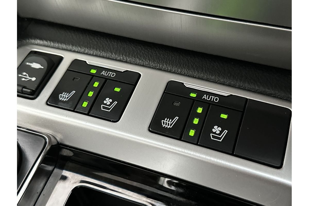 2019 Toyota Landcruiser Sahara VDJ200R