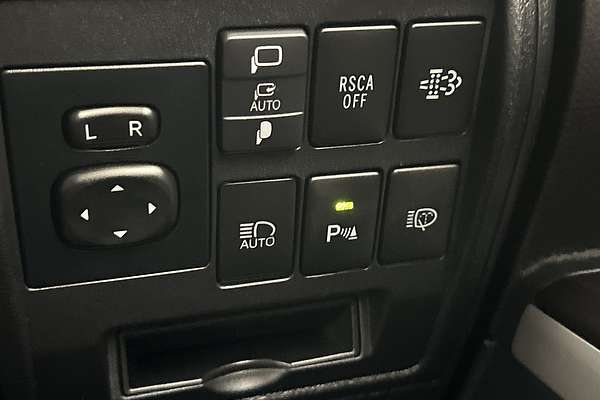 2019 Toyota Landcruiser Sahara VDJ200R