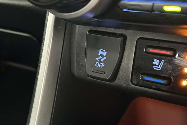 2019 Toyota RAV4 Edge AXAA54R