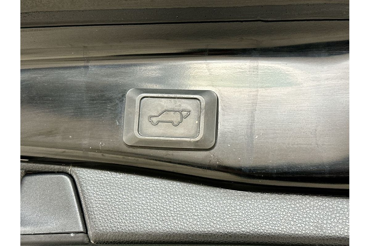 2019 Toyota RAV4 Edge AXAA54R