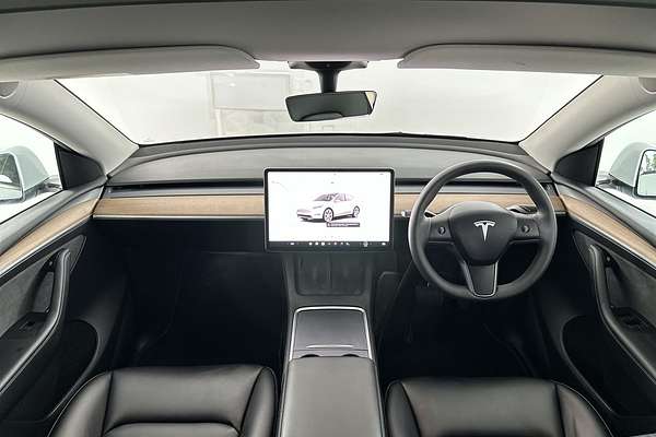 2022 Tesla Model Y Rear-Wheel Drive