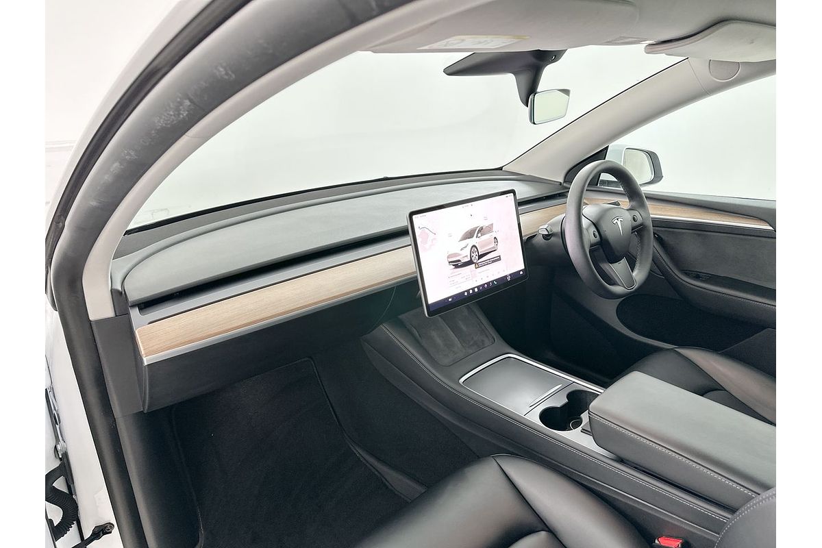 2022 Tesla Model Y Rear-Wheel Drive