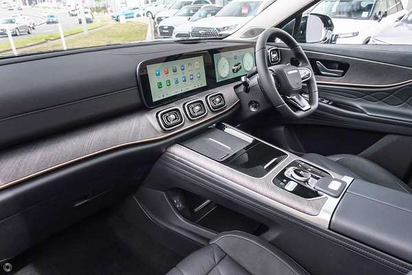 2025 Jaecoo J8 Track