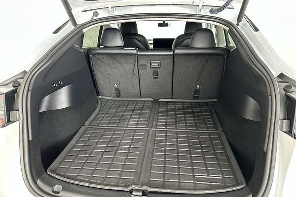 2022 Tesla Model Y Rear-Wheel Drive