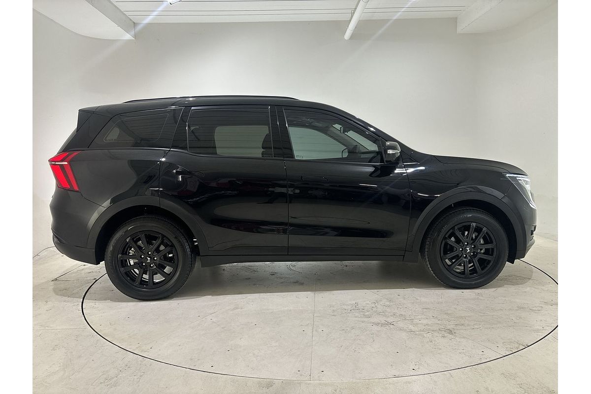 2024 Mahindra XUV700 AX7