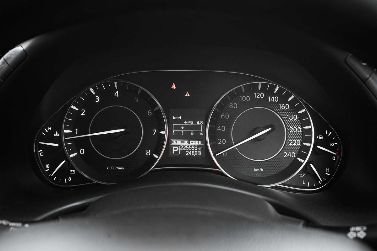 2013 Nissan Patrol ST-L Y62