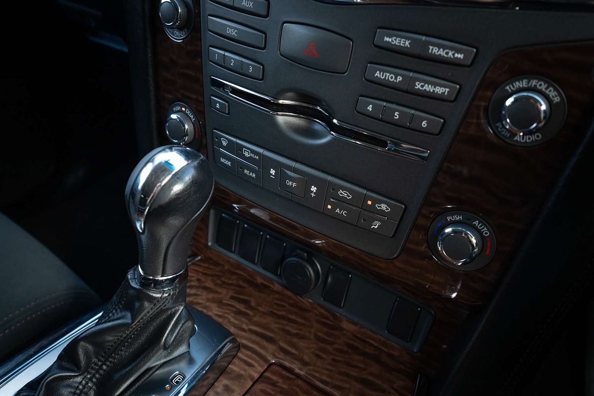 2013 Nissan Patrol ST-L Y62