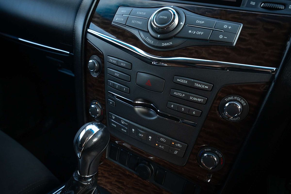 2013 Nissan Patrol ST-L Y62