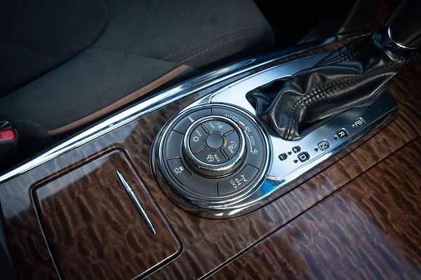 2013 Nissan Patrol ST-L Y62