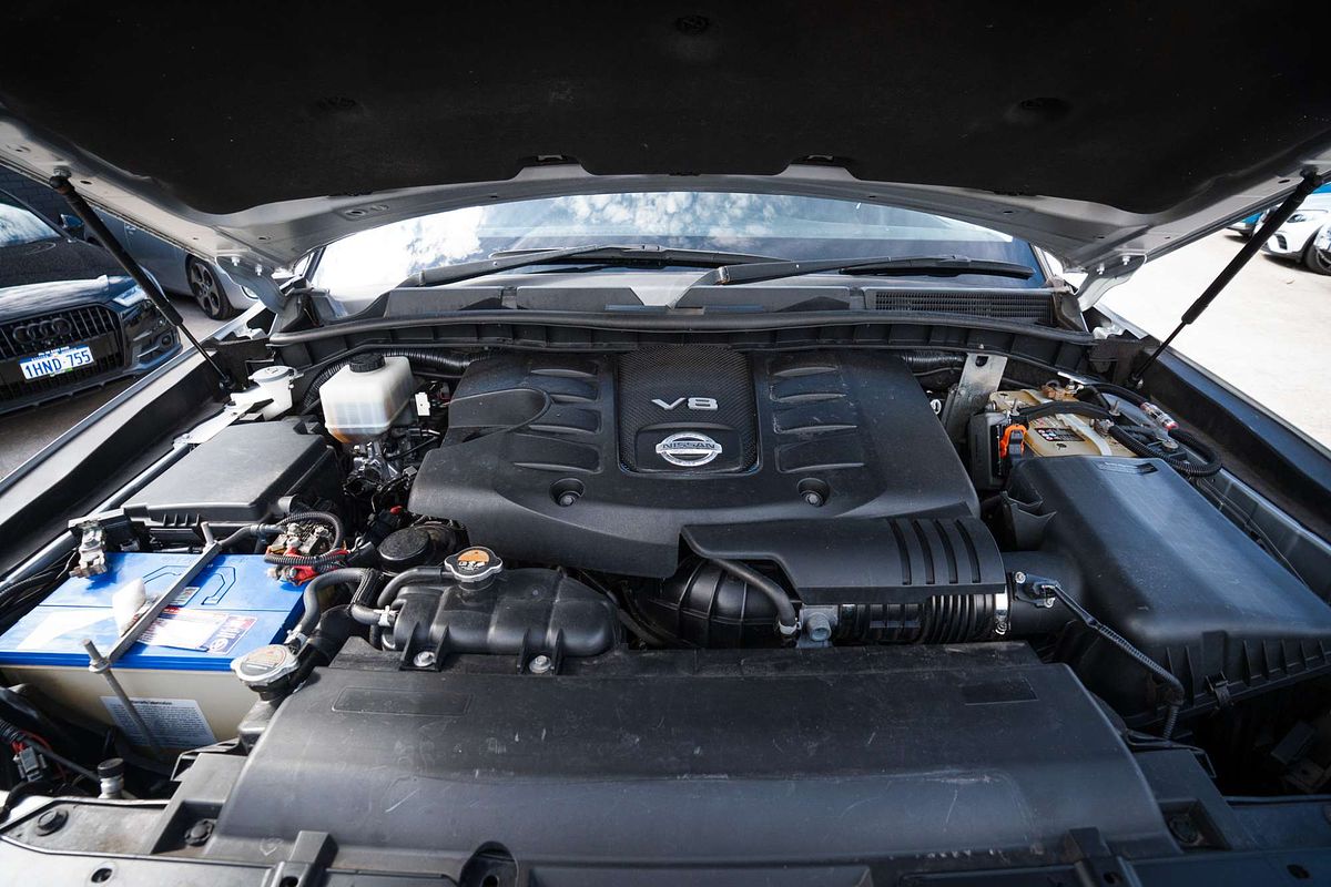 2013 Nissan Patrol ST-L Y62