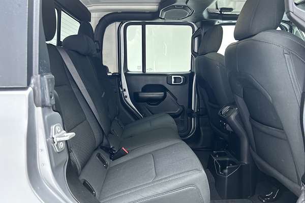 2021 Jeep Gladiator Sport S JT All Wheel Drive thumb-11