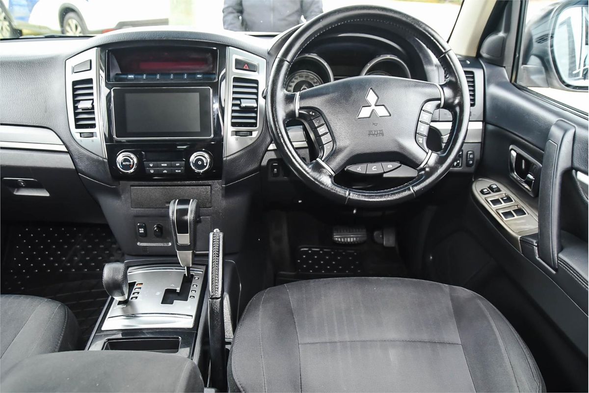 2018 Mitsubishi Pajero GLX NX