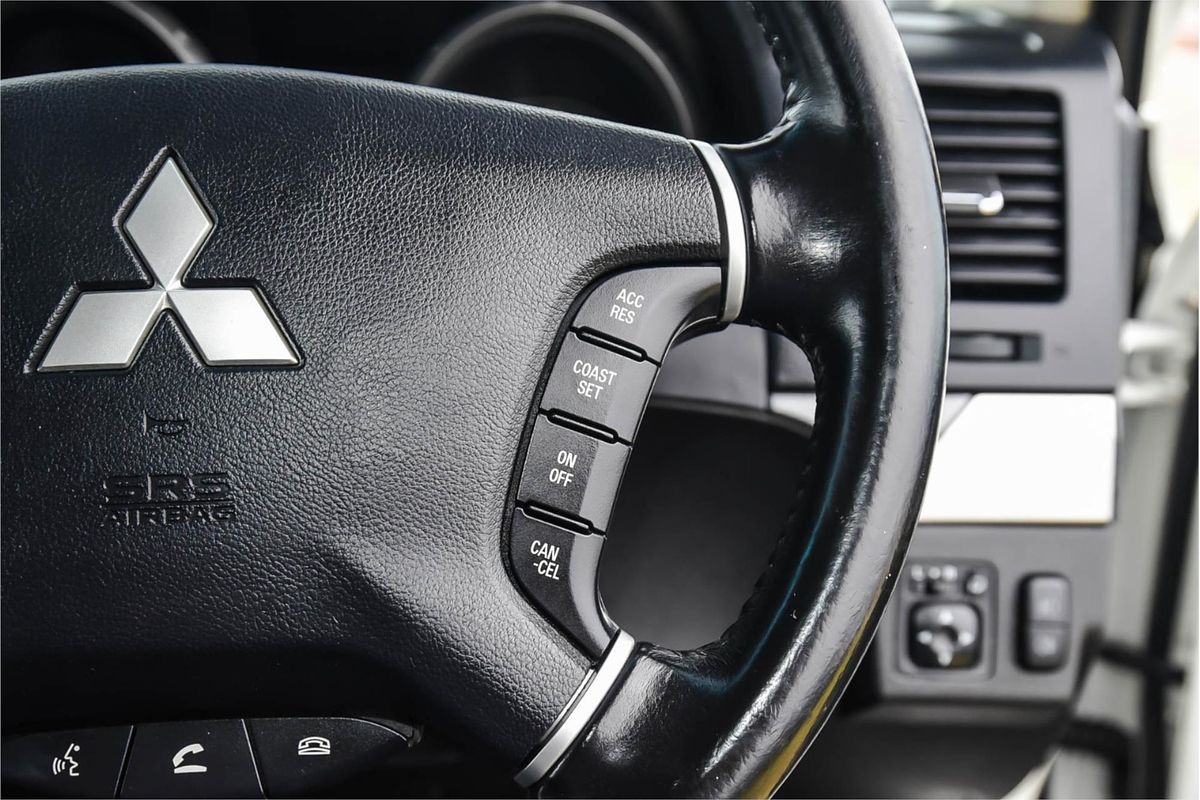 2018 Mitsubishi Pajero GLX NX