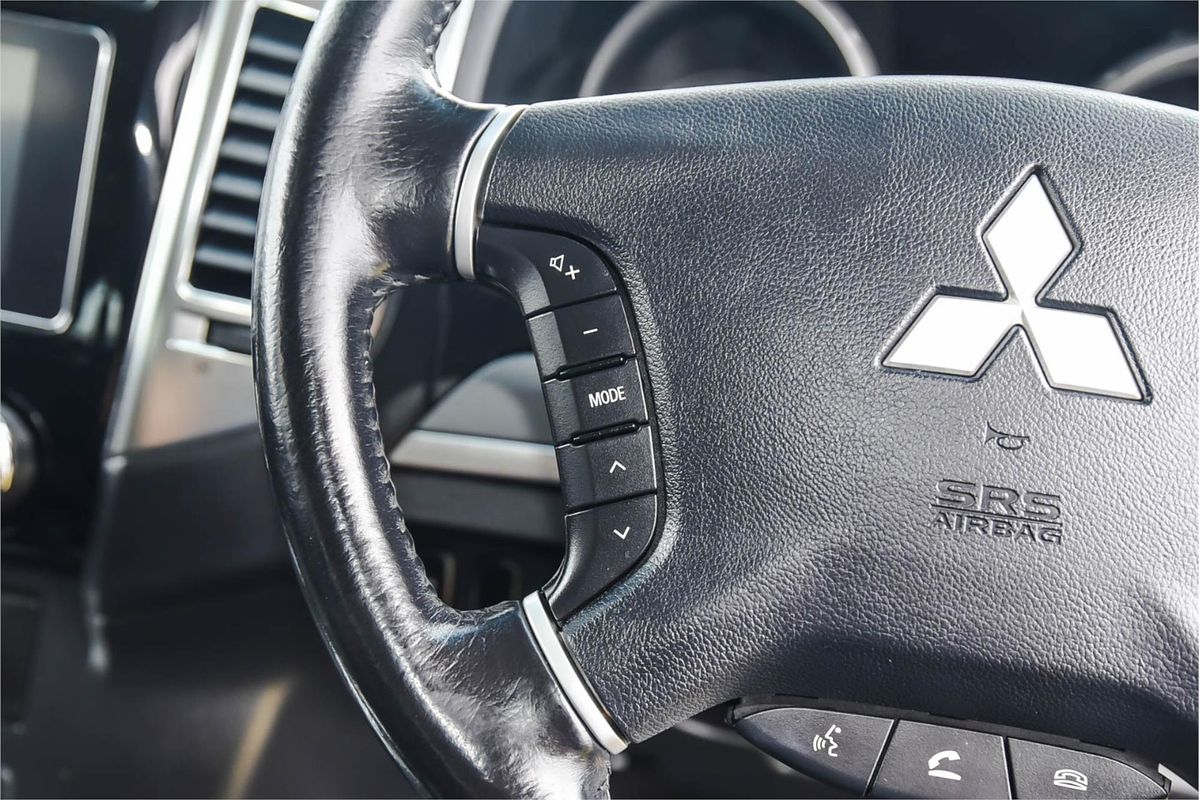 2018 Mitsubishi Pajero GLX NX