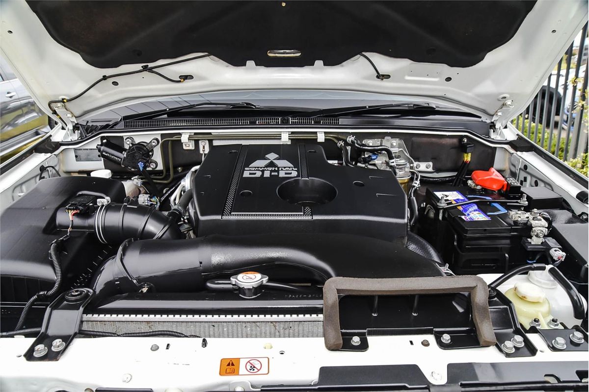 2018 Mitsubishi Pajero GLX NX