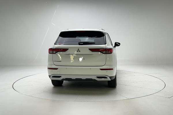 2024 Mitsubishi Outlander LS ZM thumb-6