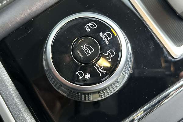 2024 Mitsubishi Outlander LS ZM thumb-16