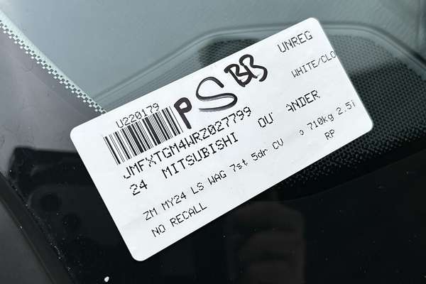 2024 Mitsubishi Outlander LS ZM thumb-23