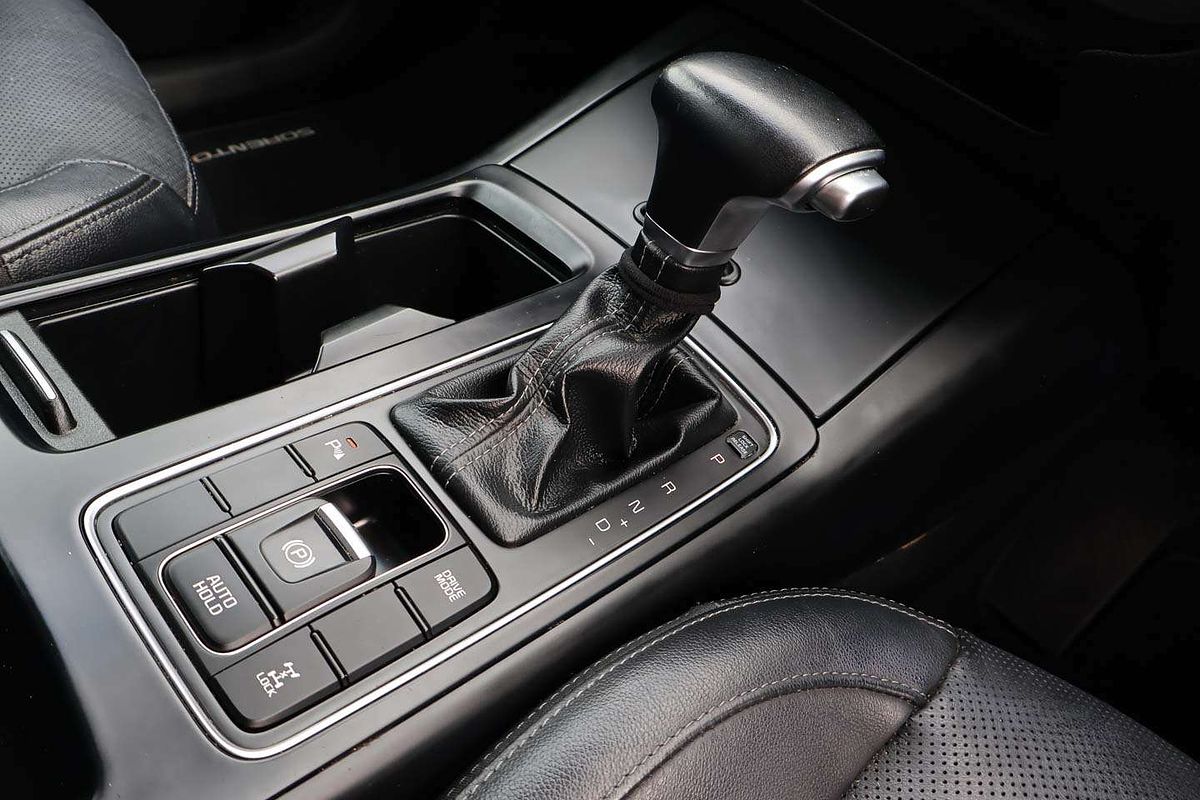 2018 Kia Sorento Sport UM