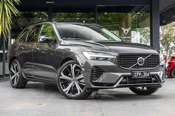 2022 Volvo XC60 Recharge Ultimate T8 Plug-In Hybrid