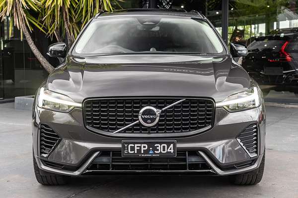 2022 Volvo XC60 Recharge Ultimate T8 Plug-In Hybrid