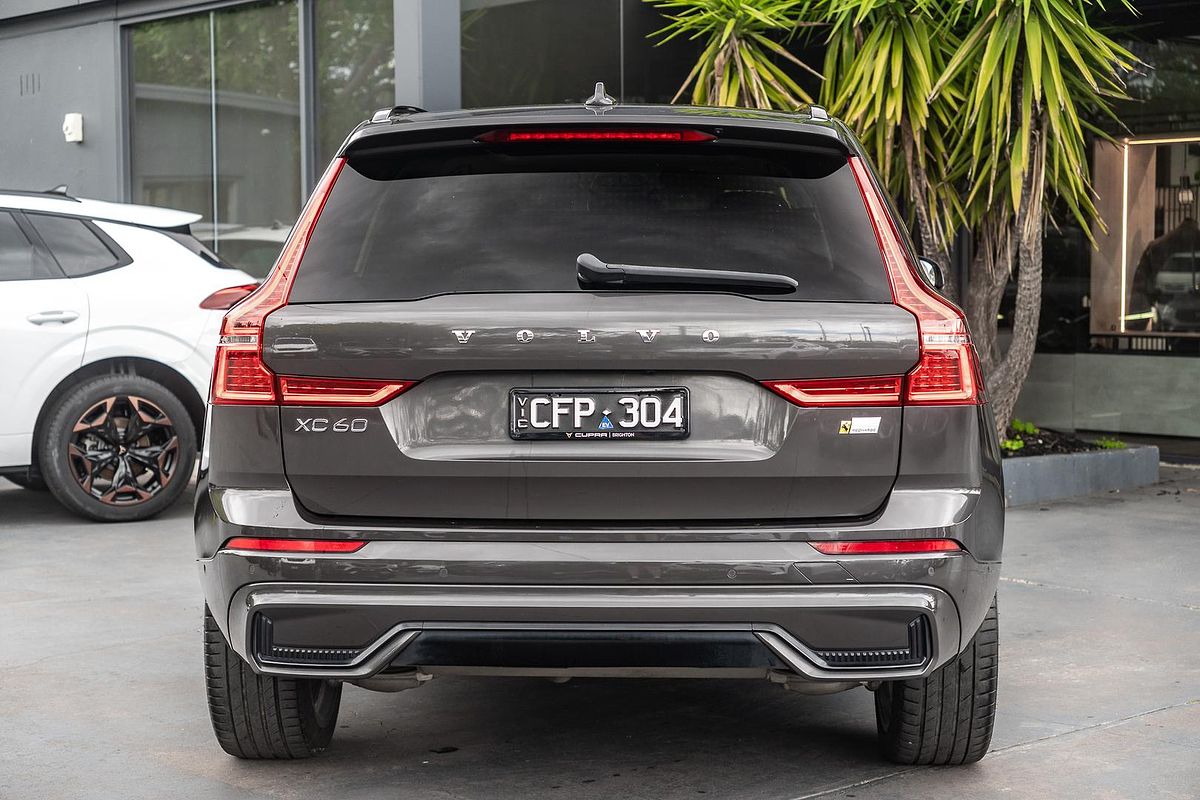 2022 Volvo XC60 Recharge Ultimate T8 Plug-In Hybrid