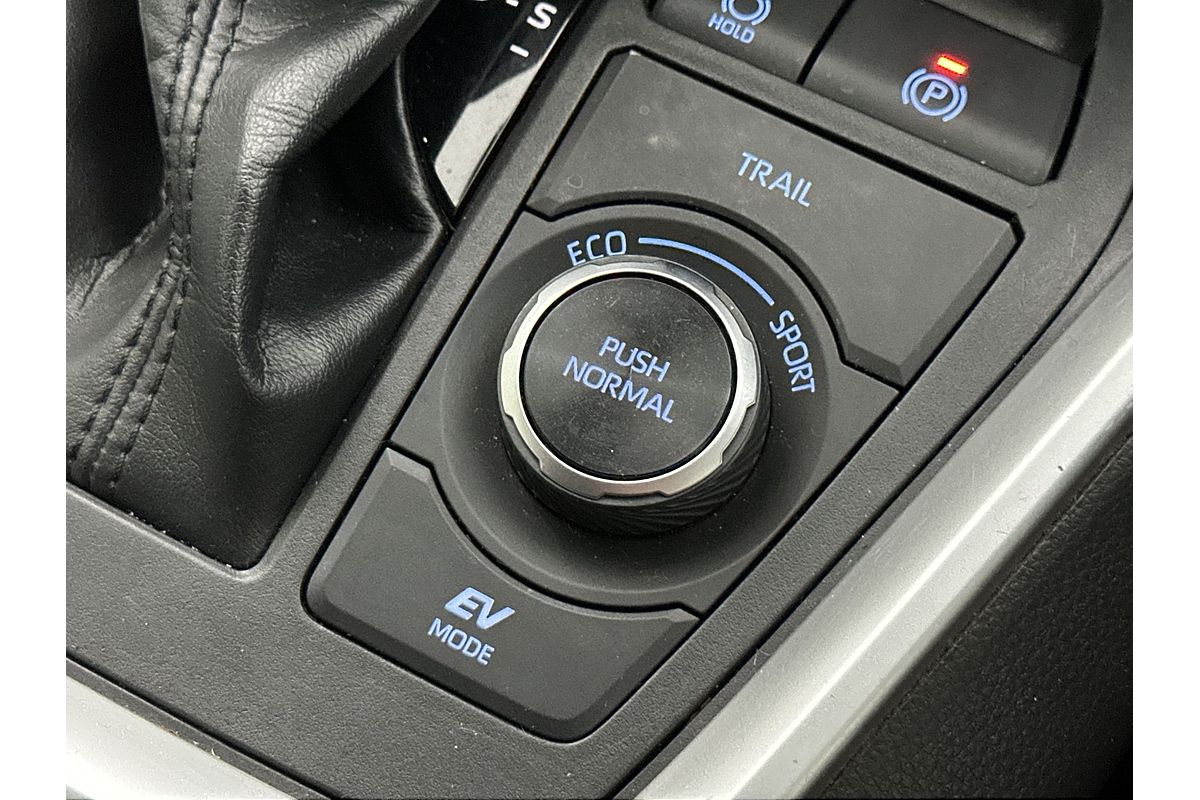 2020 Toyota RAV4 GXL AXAH54R