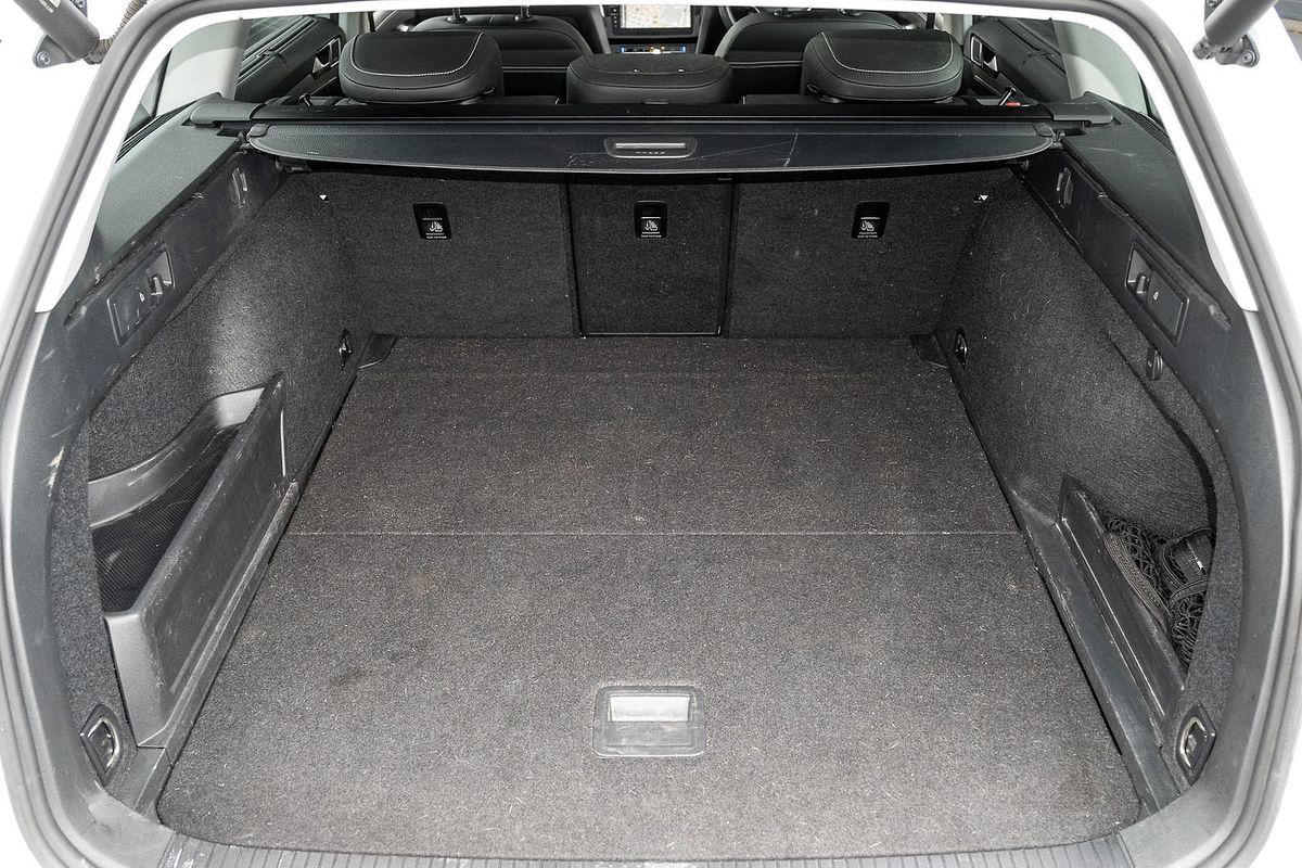 2023 Volkswagen Passat Alltrack 162TSI B8