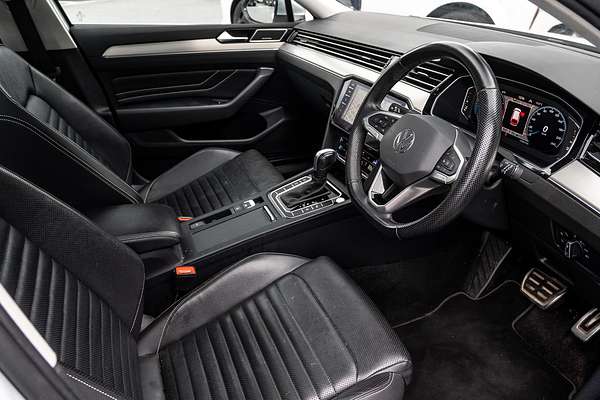 2023 Volkswagen Passat Alltrack 162TSI B8