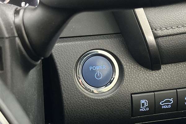 2021 Toyota Camry SL AXVH70R