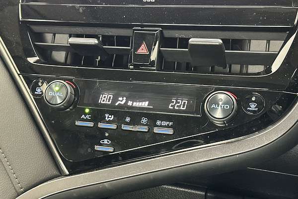 2021 Toyota Camry SL AXVH70R