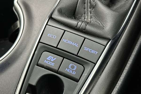 2021 Toyota Camry SL AXVH70R