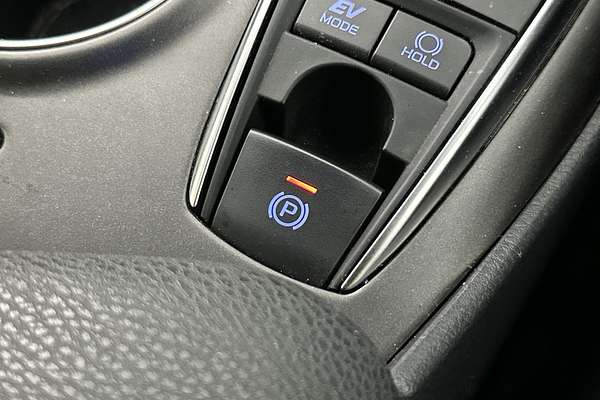 2021 Toyota Camry SL AXVH70R