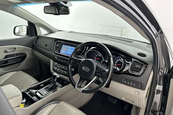 2017 Kia Carnival Platinum YP