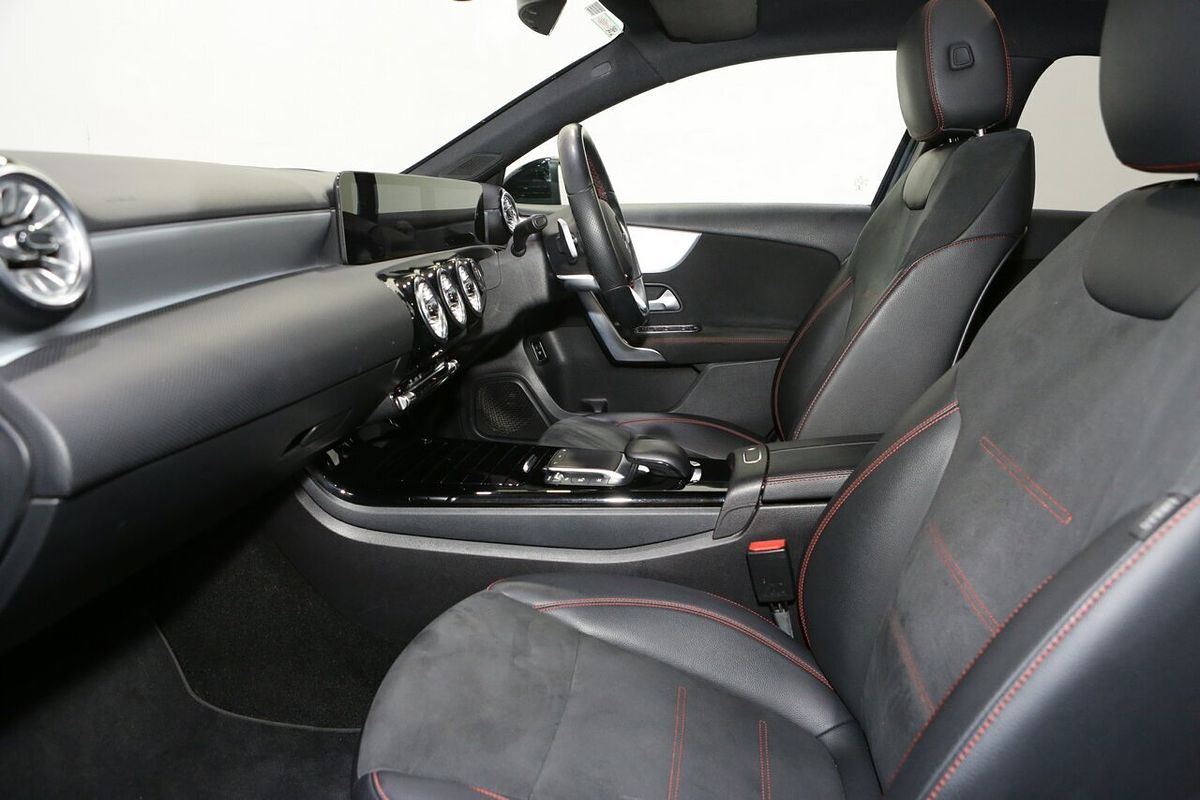 2022 Mercedes-Benz A-Class A180 V177