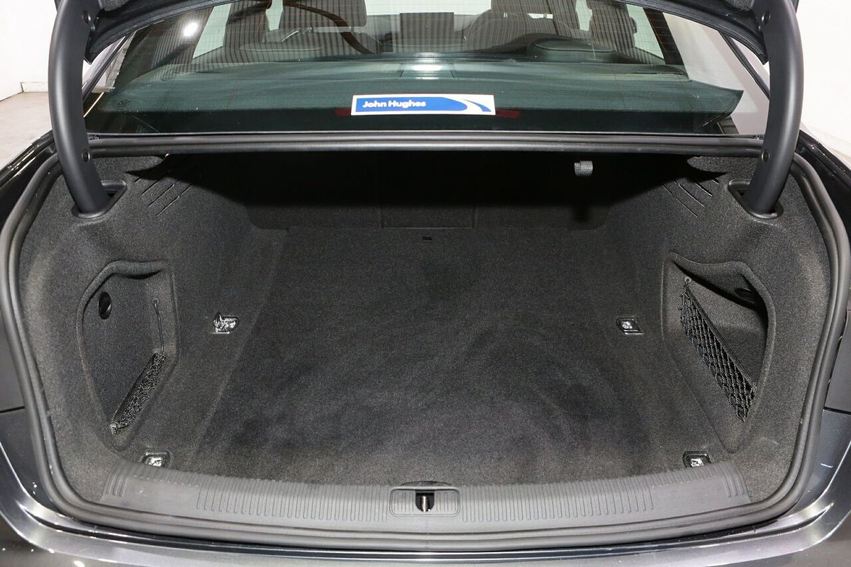 2024 Audi A4 45 TFSI S line B9