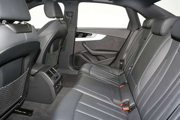 2024 Audi A4 45 TFSI S line B9