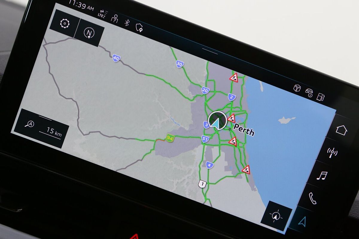 2024 Audi A4 45 TFSI S line B9