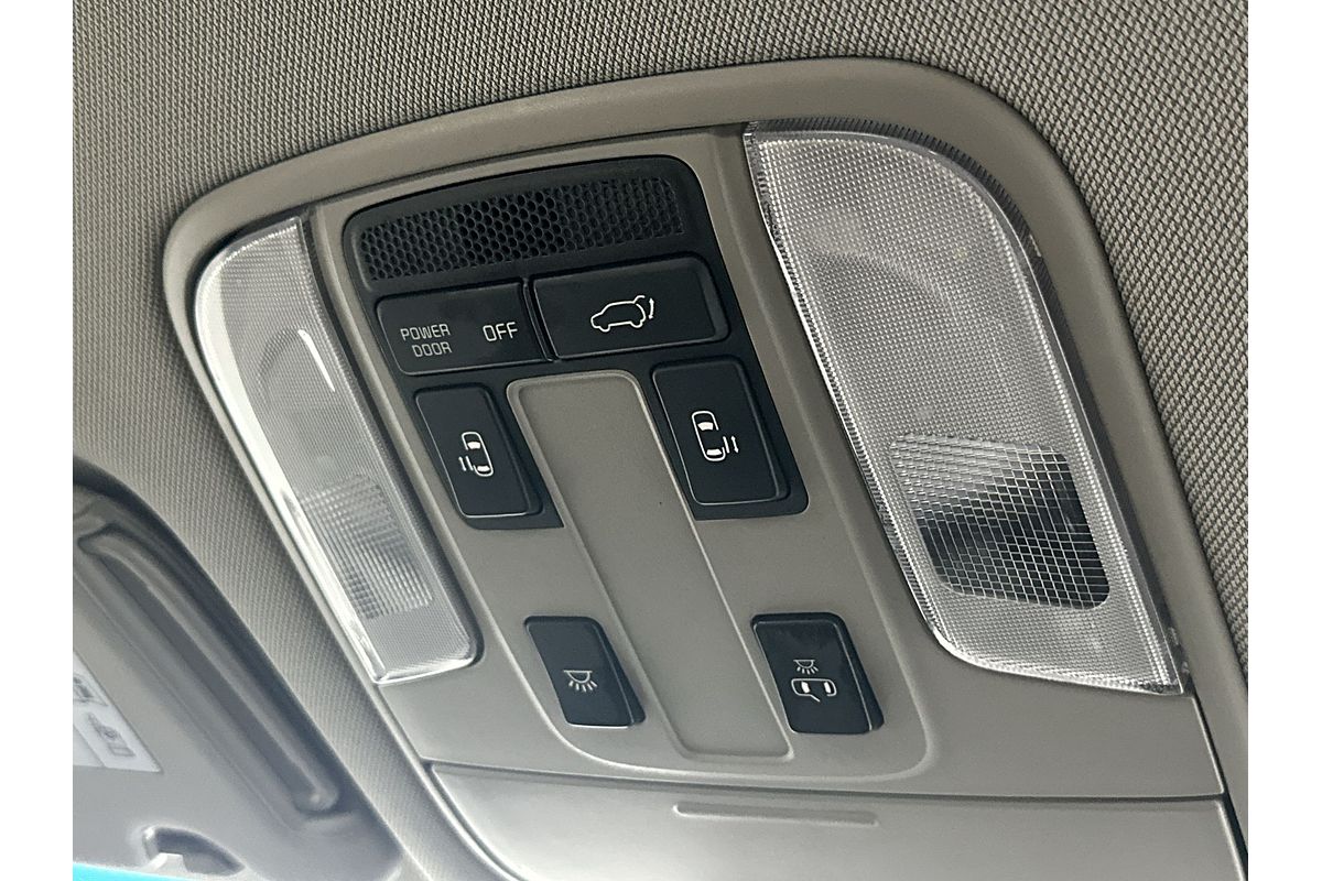 2017 Kia Carnival Platinum YP