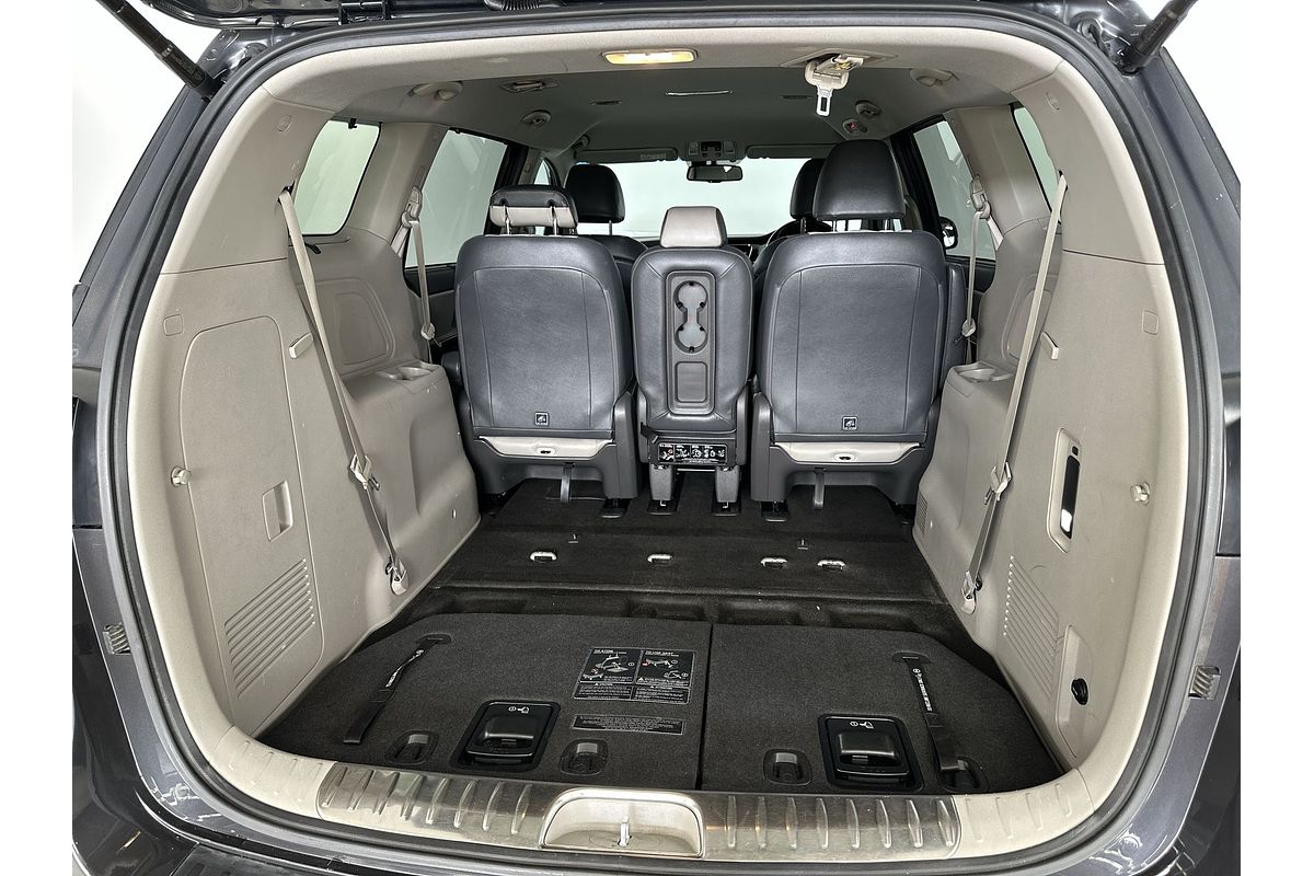 2017 Kia Carnival Platinum YP